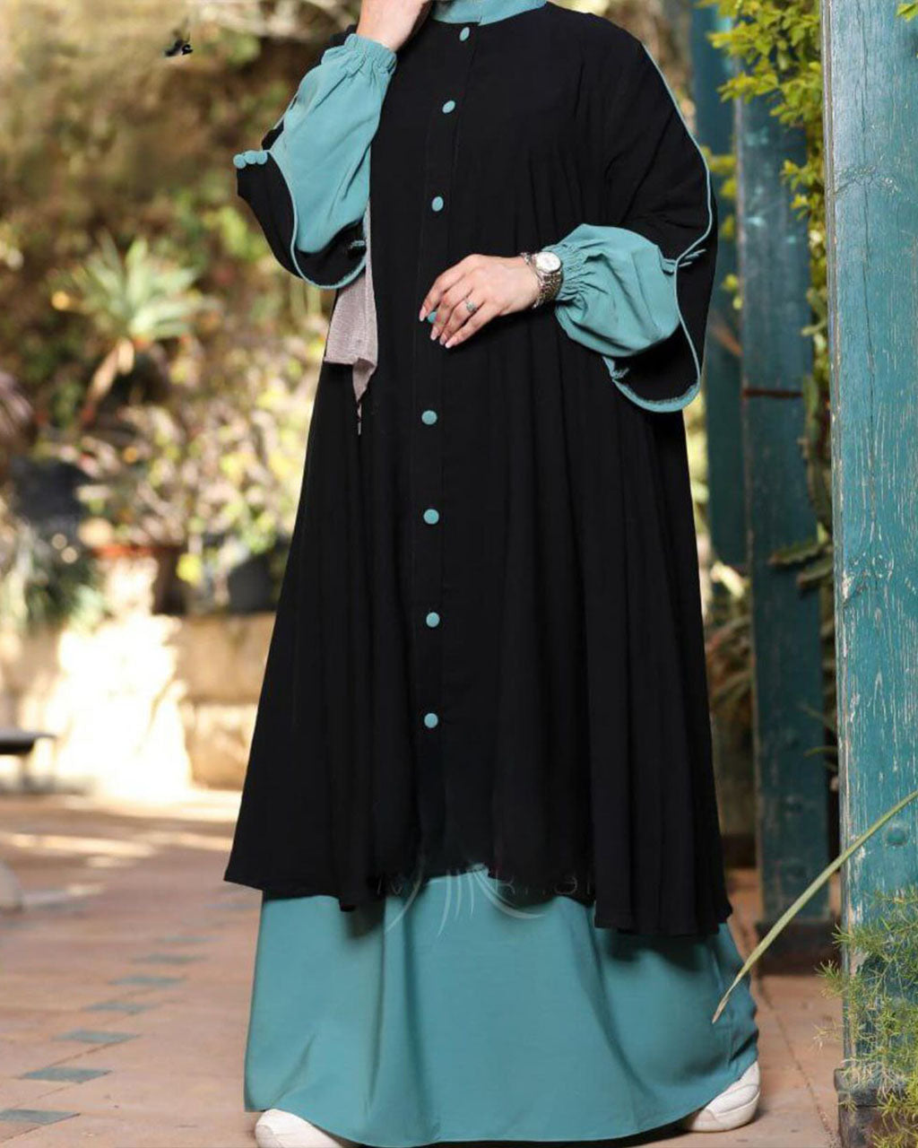 حجاب إدناء الأنيق